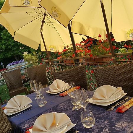 Ristorante Primula Bianca Hotel Varzi Luaran gambar