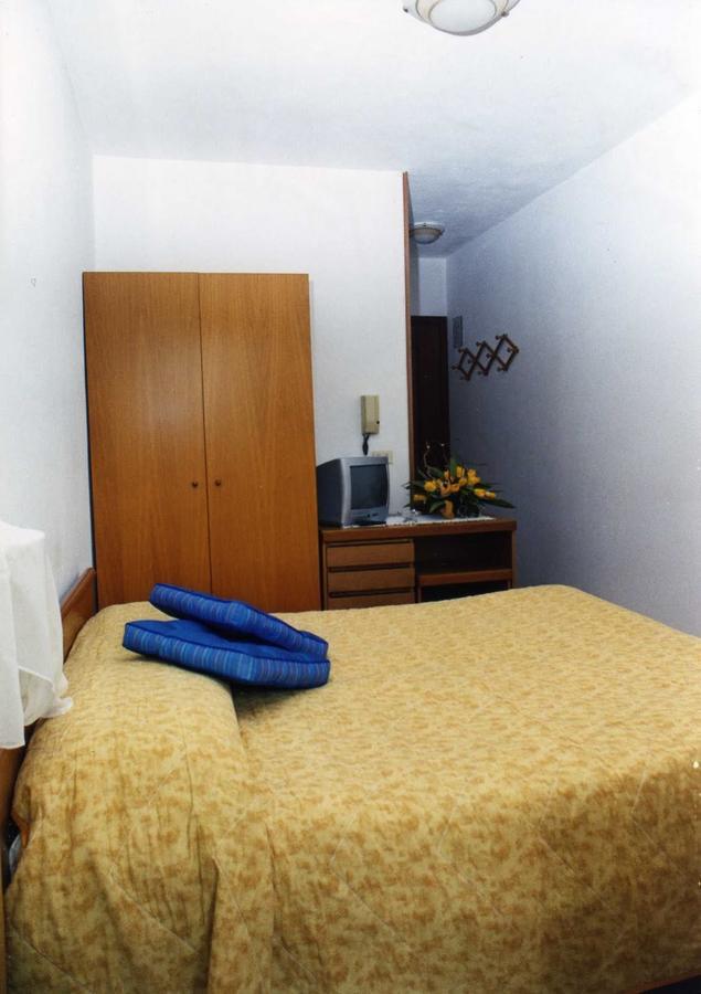 Ristorante Primula Bianca Hotel Varzi Luaran gambar