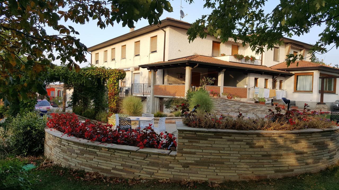 Ristorante Primula Bianca Hotel Varzi Luaran gambar